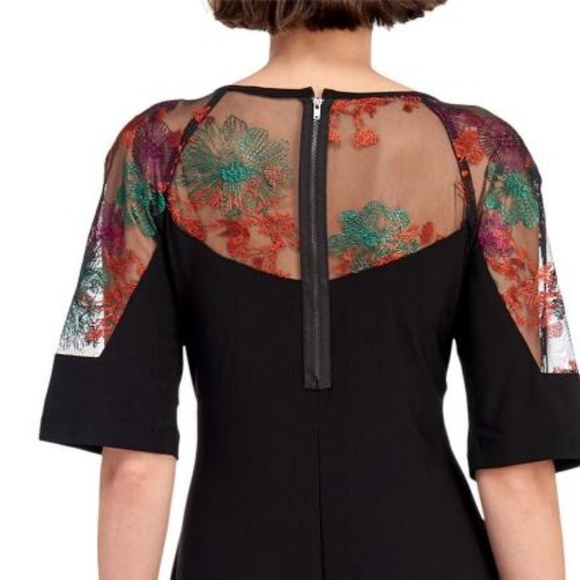 Gabby Skye Embroidered Mesh Sleeve Dress Size 10 - Picture 3 of 6